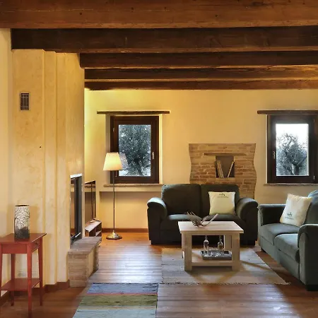 Lush In With Private Pool Villa Montefano