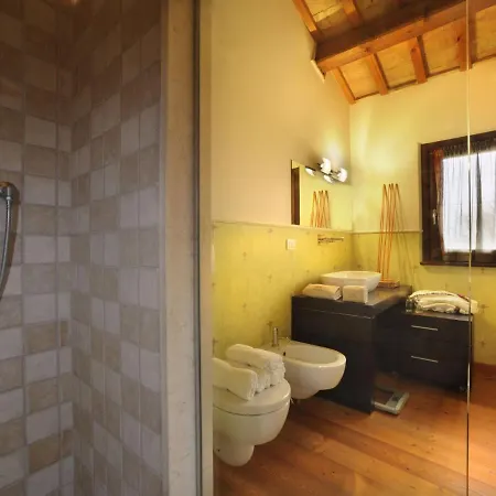 Villa Lush In With Private Pool Montefano